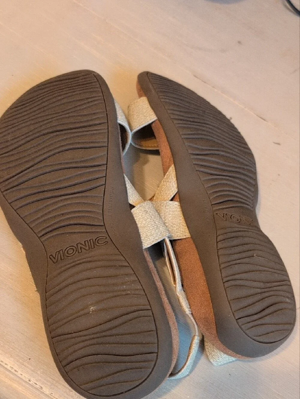 VIONIC Reese Slingbacks
